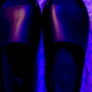 Yeezys SLIDE “Onyx”